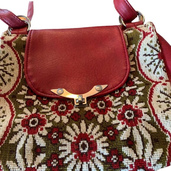 Vintage Floral Needlepoint Grannycore Purse - Picture 2 of 8